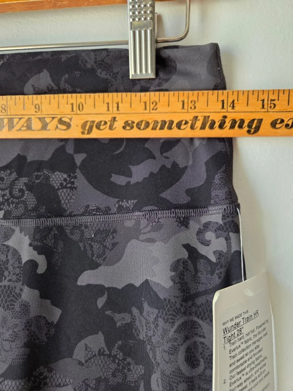 NWT LULULEMON WUNDER TRAIN PRINTED LEGGING HI RISE TIGHT 28